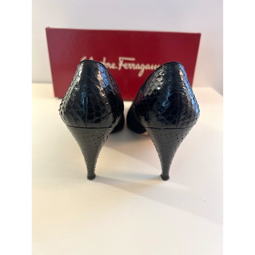 SALVATORE Ferragamo Women's Black Suede Heels Size 10 - Picture 4 of 8